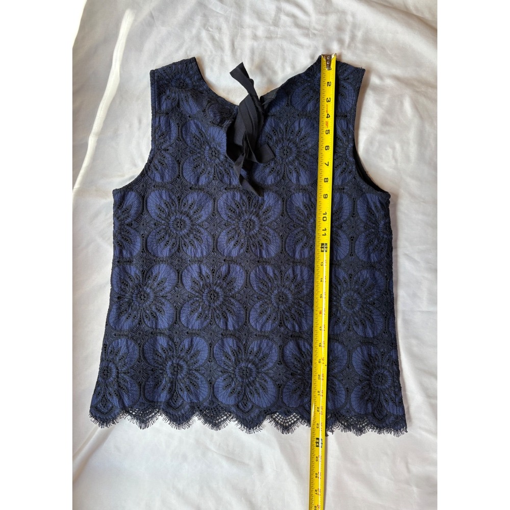 Banana Republic Navy Floral Lace Sleeveless Tie Back Top Small - Picture 5 of 6